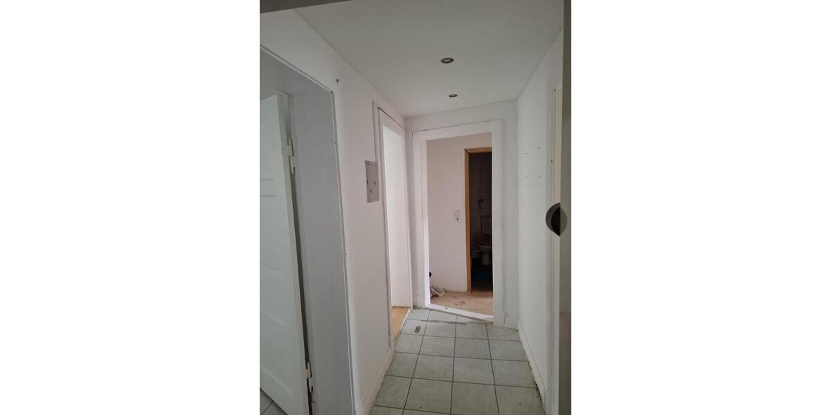 Etagenwohnung Kiel Gaarden-Ost - 2 Zimmer, 50 m&sup2;, 140.000&euro; | Angebot:27157519