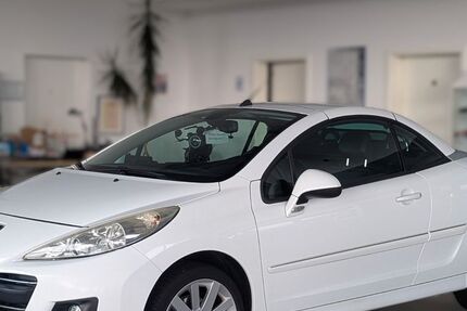 Peugeot 207 110.000 km 5.750 € Kaltenkirchen ( 20min von Hamburg) 24568