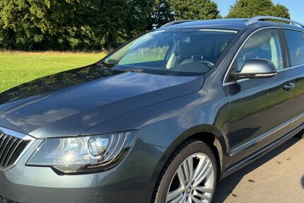 Skoda Superb 225.000 km 10.400 € Hagen im Bremischen 27628