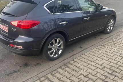 INFINITI EX37