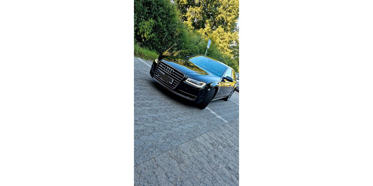 Audi A8 146.500 km 24.999 &euro; Salzgitter 38226