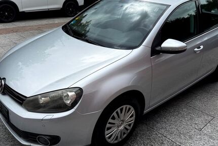 VW Golf 192.000 km 2.980 &euro; München 81827