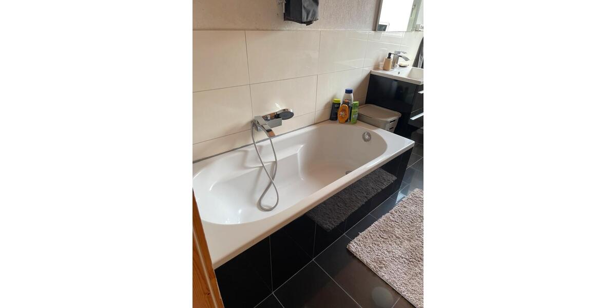 Dachgeschoßwohnung Villingen-Schwenningen Schwenningen - 3 Zimmer, 95 m&sup2;, 1.150&euro; | Angebot:26288219