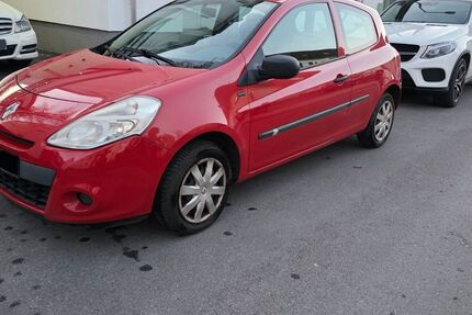 Renault Clio 148.000 km 3.600 &euro; Duisburg 47055