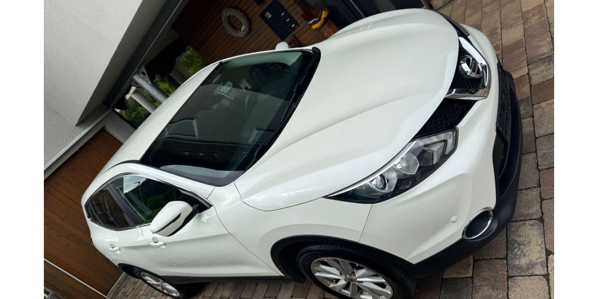 Nissan Qashqai 136.461 km 10.890 &euro; Biberach/Baden 77781