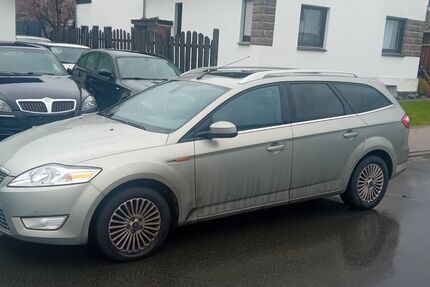 Ford Mondeo 214.000 km 2.450 &euro; Lage 32791