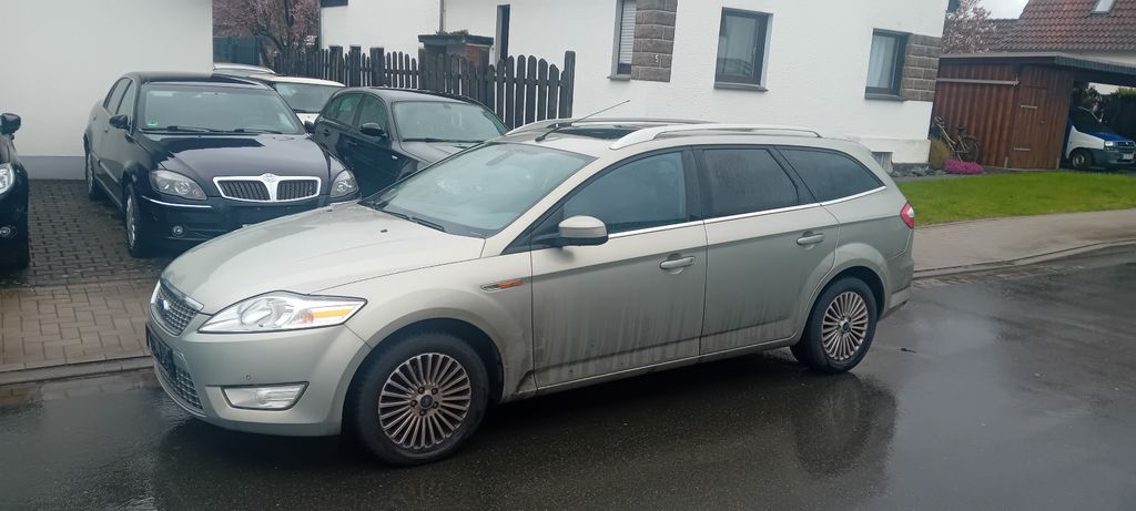 Ford Mondeo 214.000 km 2.450 &euro; Lage 32791