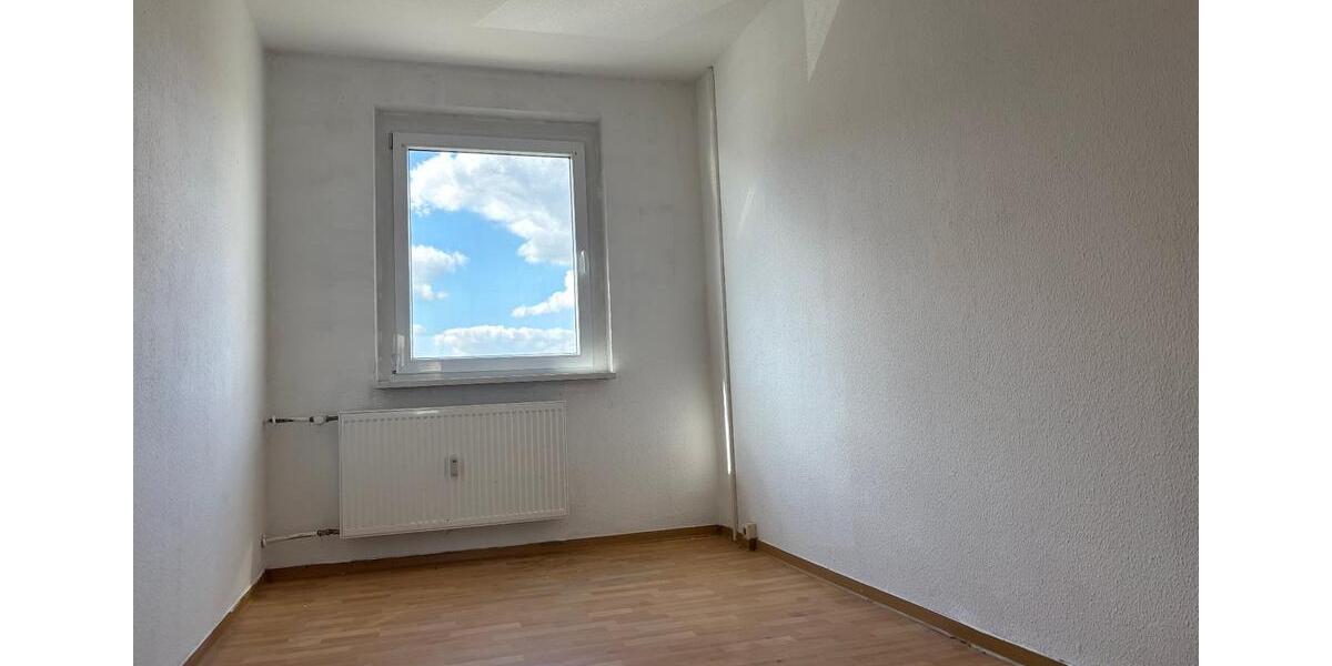 Etagenwohnung Pasewalk - 4 Zimmer, 87 m&sup2;, 435&euro; | Angebot:25570526