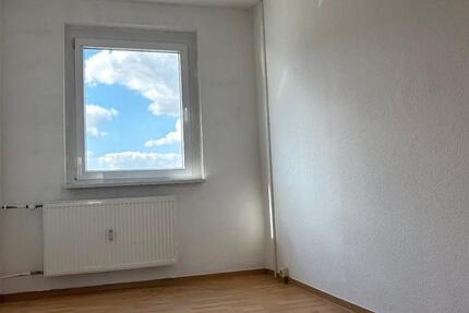 Wohnung Pasewalk - 4 Zimmer, 87 m&sup2;, 435&euro; | Angebot:25570526