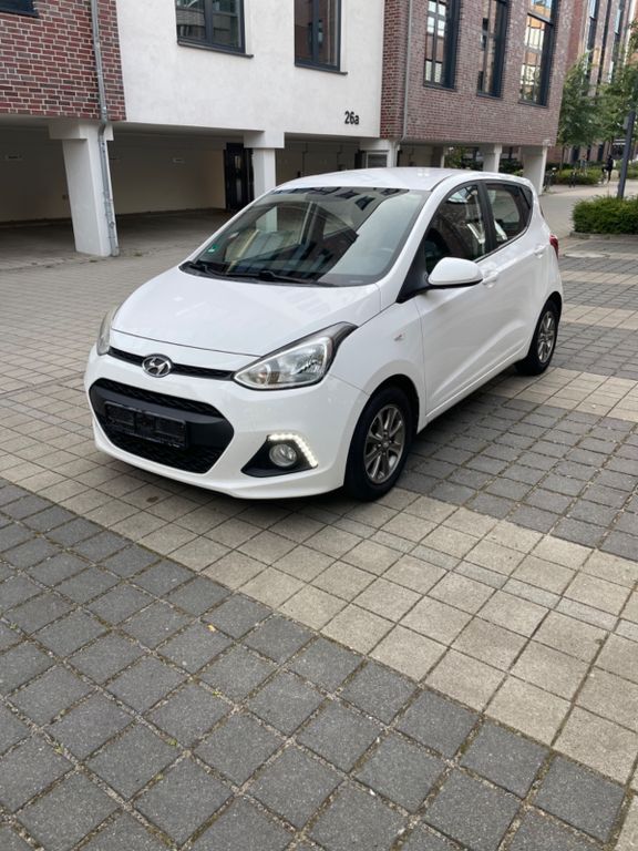 i10