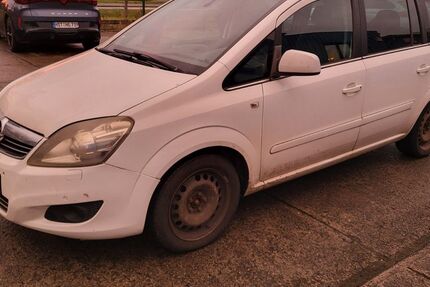 Opel Zafira 332.000 km 850 &euro; Stralsund 18437