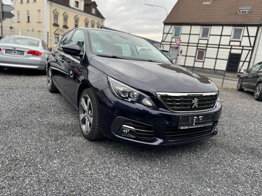 Peugeot 308 71.382 km 12.100 € Arnsberg 59759