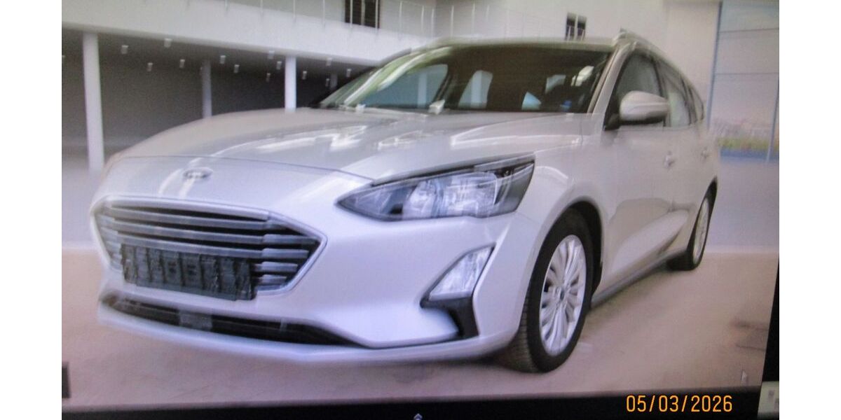 Ford Focus 80.000 km 13.990 &euro; Dessau-Roßlau 06847