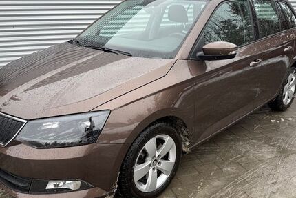 Skoda Fabia 115.844 km 9.990 &euro; Plauen 08527