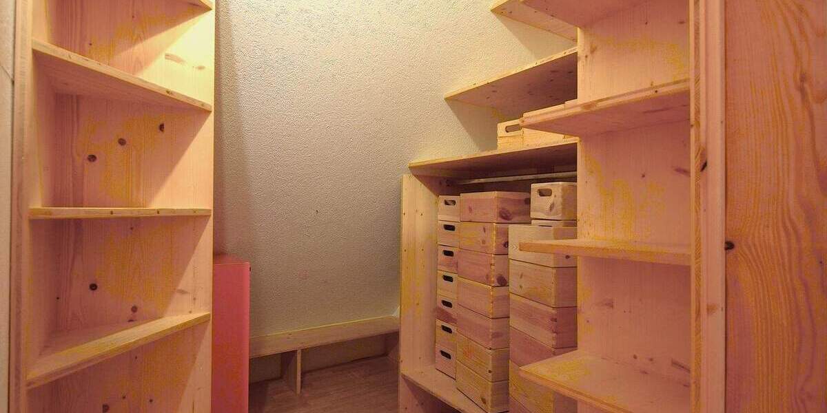 Mehrfamilienhaus, Wohnhaus Böbingen an der Rems Böbingen - 7 Zimmer, 224 m&sup2;, 600.000&euro; | Angebot:26418141