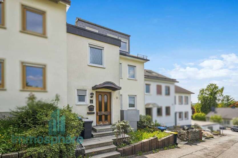 Haus zum Kaufen in Siegen 224.999 € 162 m²