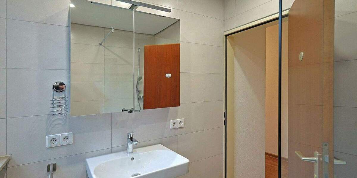 Etagenwohnung Weissach - 3 Zimmer, 95 m&sup2;, 1.100&euro; | Angebot:25468289