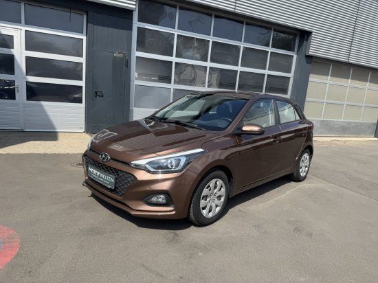 i20