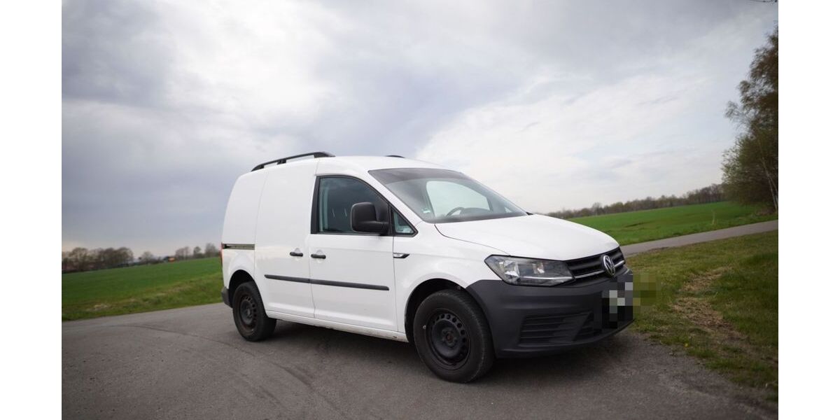 VW Caddy 196.000 km 6.500 &euro; berlin 10245