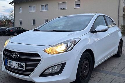 Hyundai i30 200.000 km 6.690 &euro; Altenstadt 63674