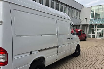 Mercedes-Benz Sprinter 301.000 km 4.200 &euro; Nurnberg 90441