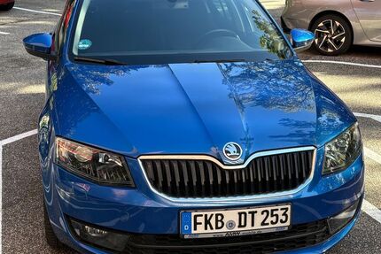 Skoda Octavia 90.000 km 14.500 € Hamburg 22529
