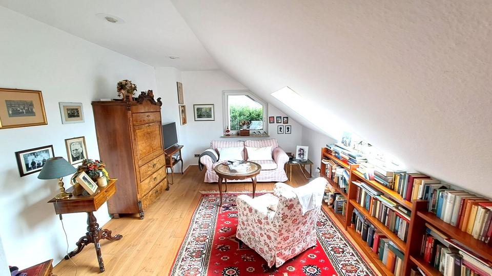 Einfamilienhaus Kaufungen - 8 Zimmer, 224 m&sup2;, 549.000&euro; | Angebot:26099652