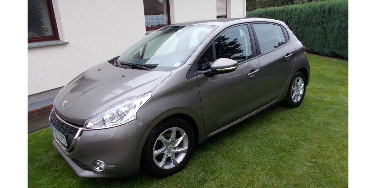 Peugeot 208 142.000 km 4.300 &euro; Haßbergen 31626