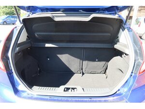 Ford Fiesta Titanium 73.750 km 8.990 &euro; Bad Endbach 35080