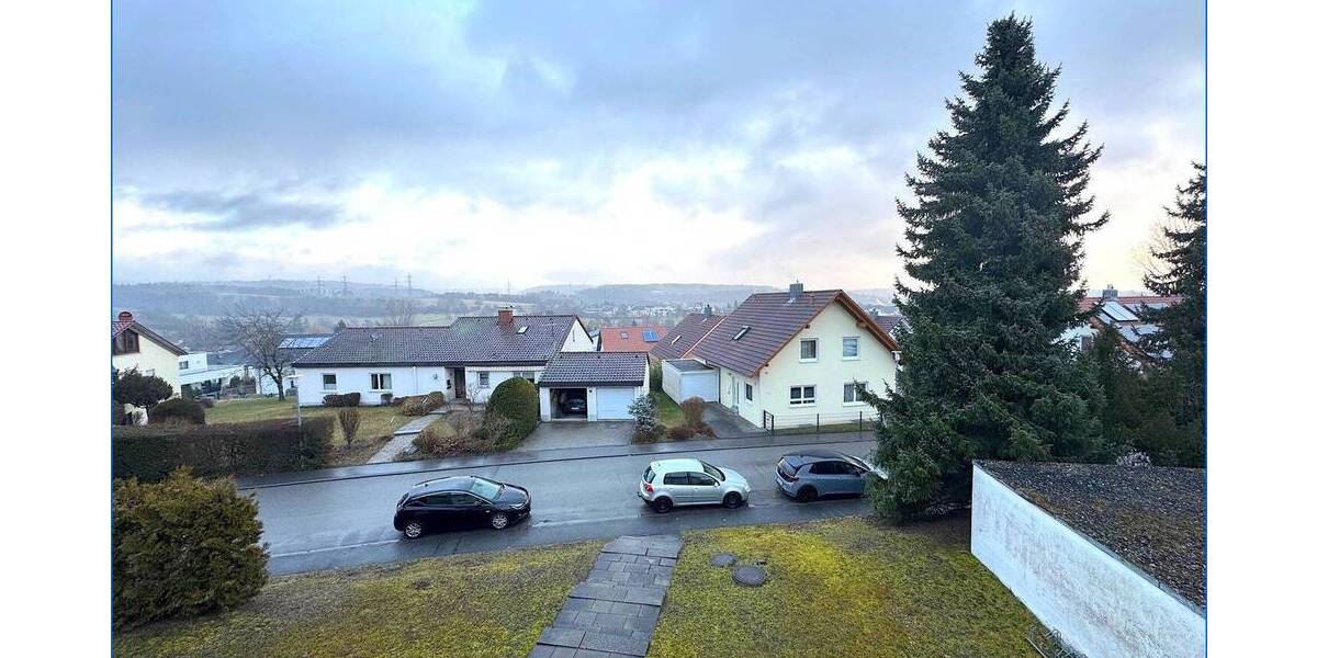 Etagenwohnung Engen - 4 Zimmer, 86 m&sup2;, 304.000&euro; | Angebot:26247408