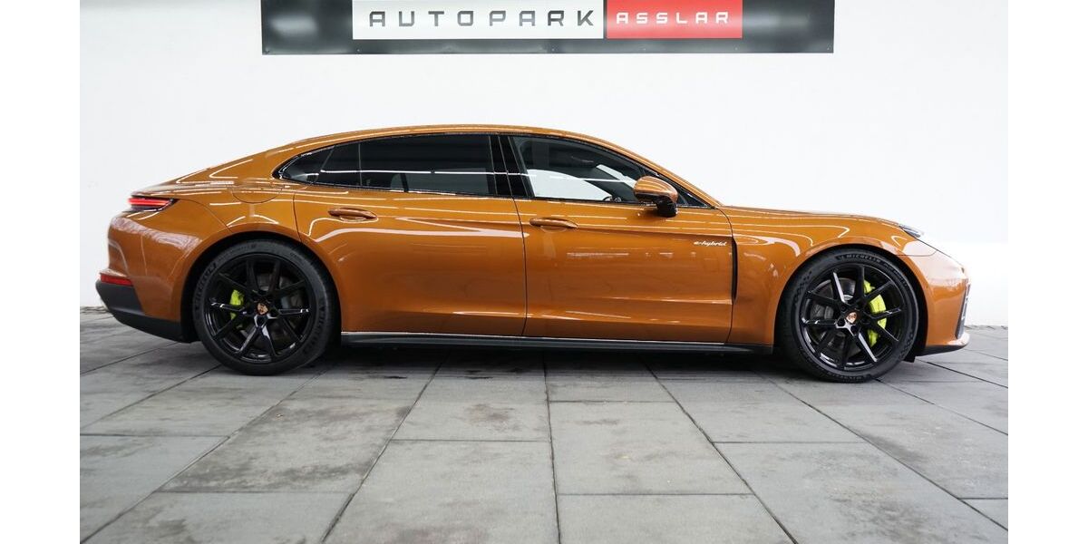 Porsche Panamera 31.900 km 113.880 &euro; Asslar 35614