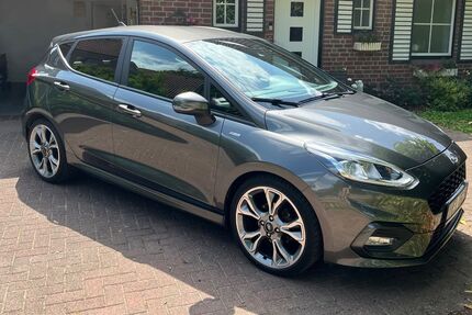 Ford Fiesta 65.000 km 11.700 &euro; Linden 25791