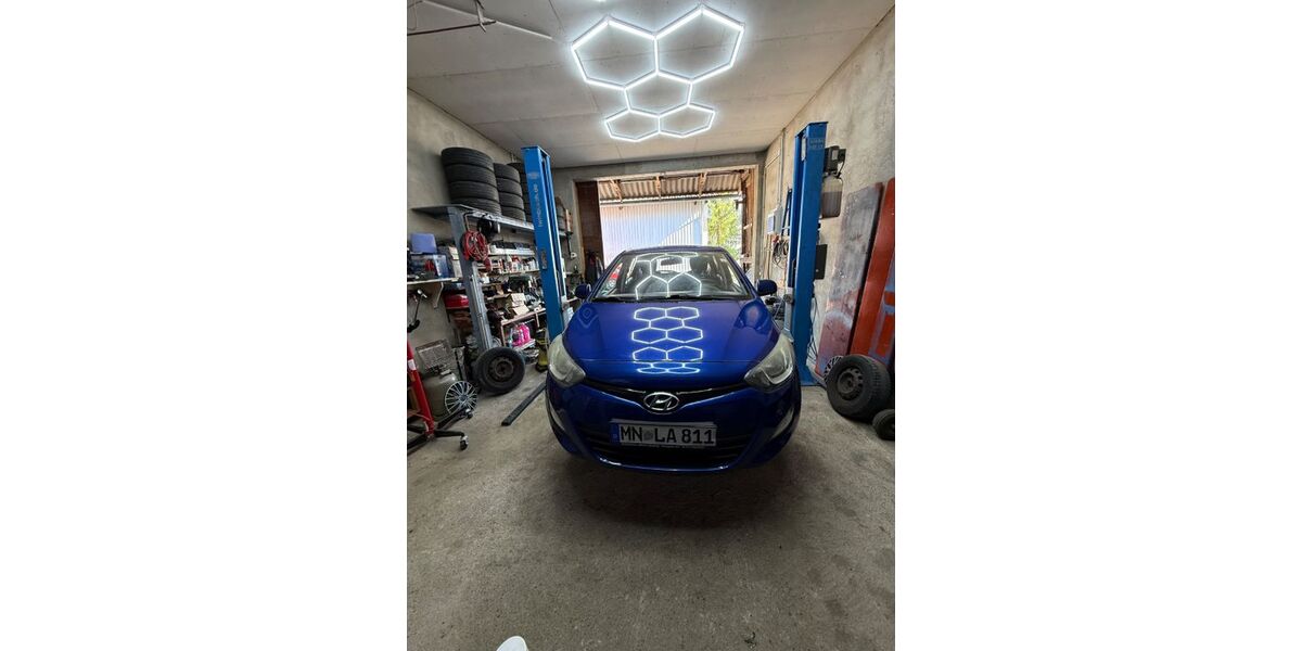 Hyundai i20 181.300 km 2.900 &euro; Illerkirchberg 89171