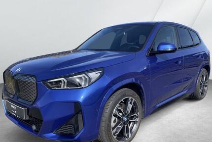 BMW iX1 17.833 km 42.540 &euro; Cuxhaven 27472