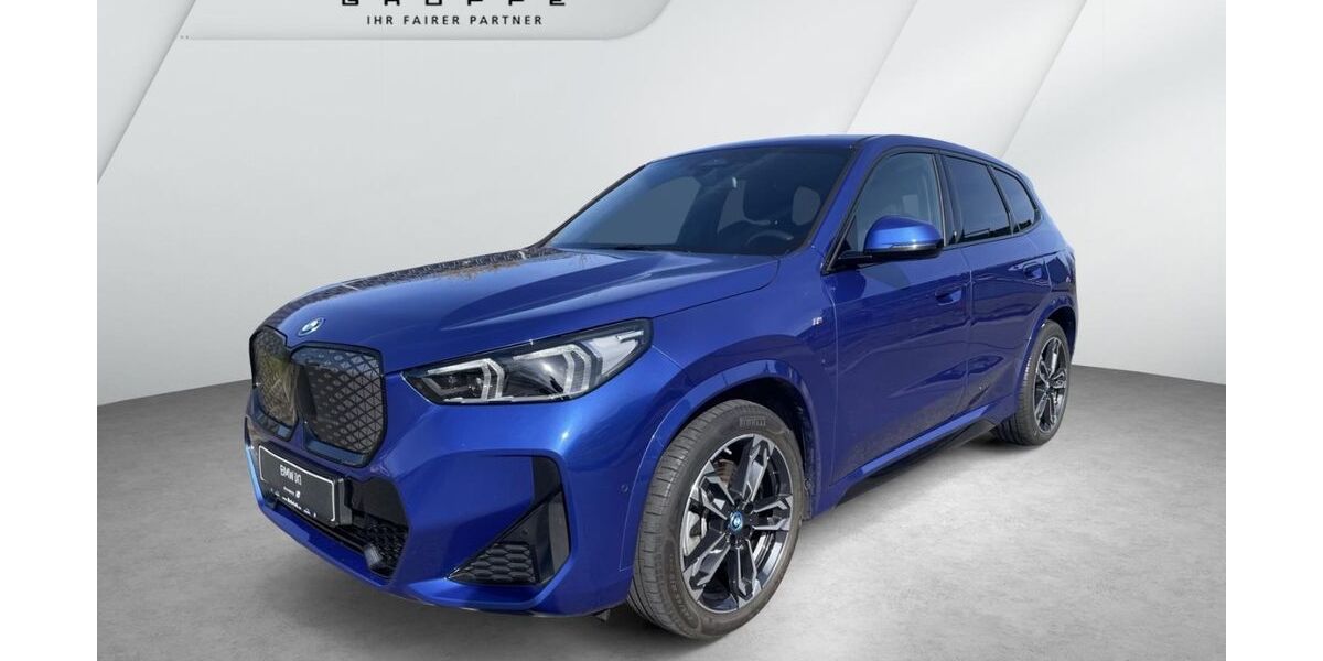 BMW iX1 17.833 km 42.540 &euro; Cuxhaven 27472