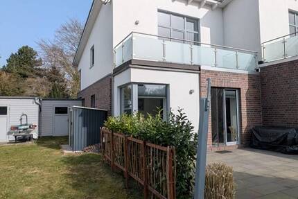Haus Varel Obenstrohe - 4 Zimmer, 90 m&sup2;, 930&euro; | Angebot:26026516