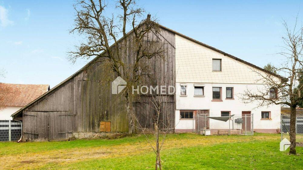 Bauernhaus, Landhaus Wutach Ewattingen - 7 Zimmer, 242 m&sup2;, 430.000&euro; | Angebot:25708372