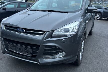 Ford Kuga 126.000 km 11.500 € Kassel 34123