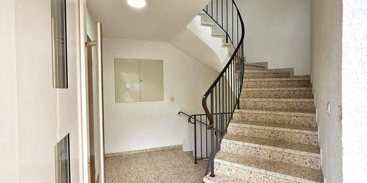 Etagenwohnung Rödental Oeslau - 4 Zimmer, 107 m&sup2;, 262.000&euro; | Angebot:25707203