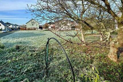 Grundstück zu verkaufen in Langensendelbach 651.015 € 851 m² zimmer