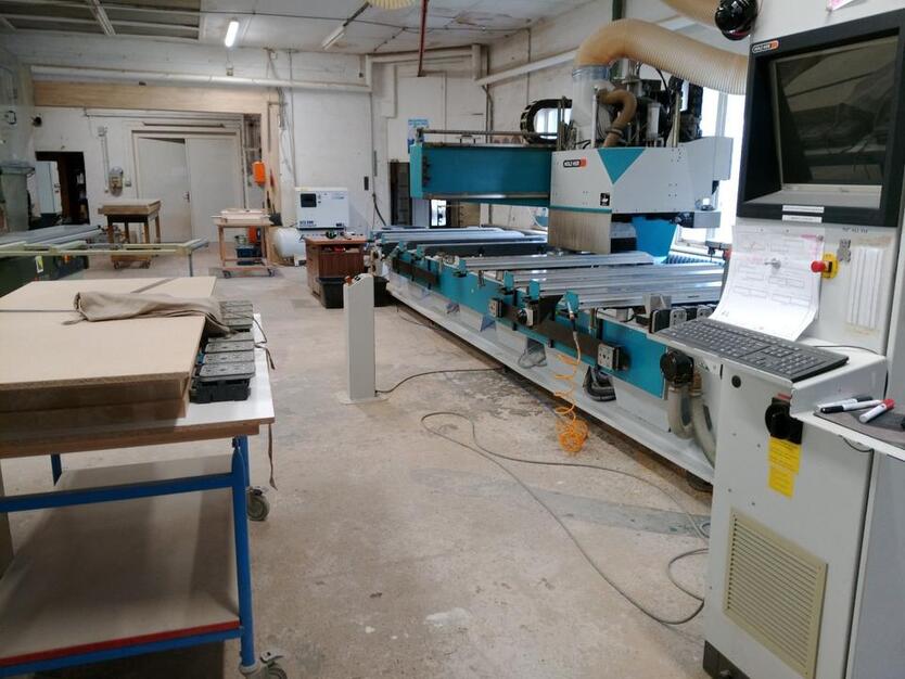 HAUS MIT WERKSTATT Lagerhalle Gewerbehalle Produktion VIEL PLATZ zimmer
