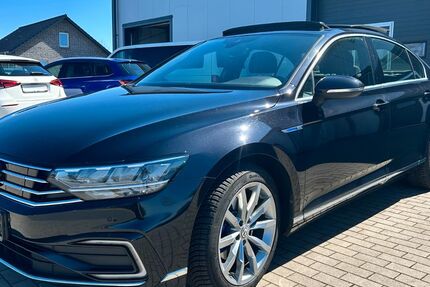 VW Passat 82.372 km 15.900 &euro; Bargfeld Stegen 23863