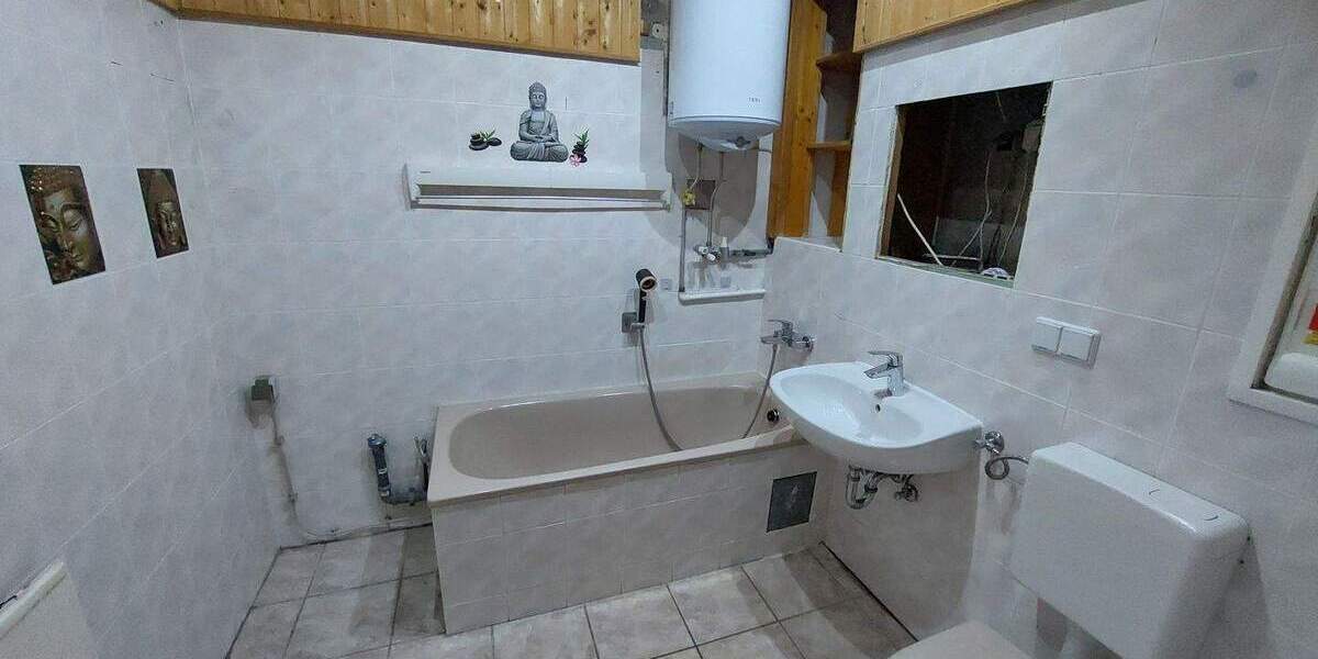 Etagenwohnung Müncheberg - 4 Zimmer, 76 m&sup2;, 700&euro; | Angebot:24311237