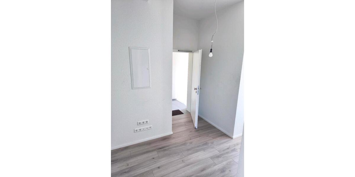Dachgeschoßwohnung Neckartailfingen - 2 Zimmer, 54 m&sup2;, 985&euro; | Angebot:26652359