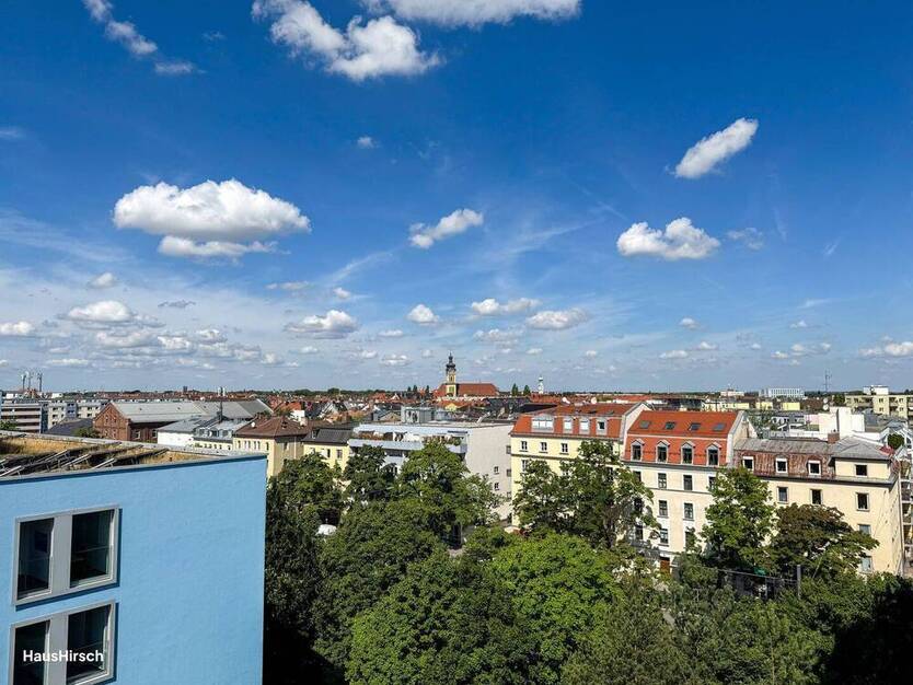 Stilvolle 3,5-Zimmer-Wohnung mit Loggia & Alpenblick am Leonrodplatz über den Dächern Münchens