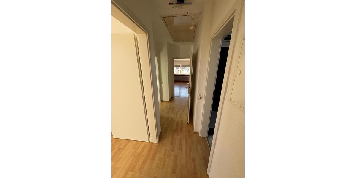 Dachgeschoßwohnung Wiesloch - 3 Zimmer, 53 m&sup2;, 750&euro; | Angebot:26237115