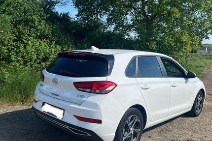 Hyundai i30 88.000 km 11.999 &euro; Landau 76829