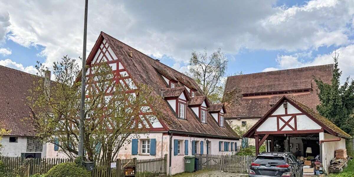 Einfamilienhaus Lauf an der Pegnitz - 6 Zimmer, 234 m&sup2;, 697.000&euro; | Angebot:26441085