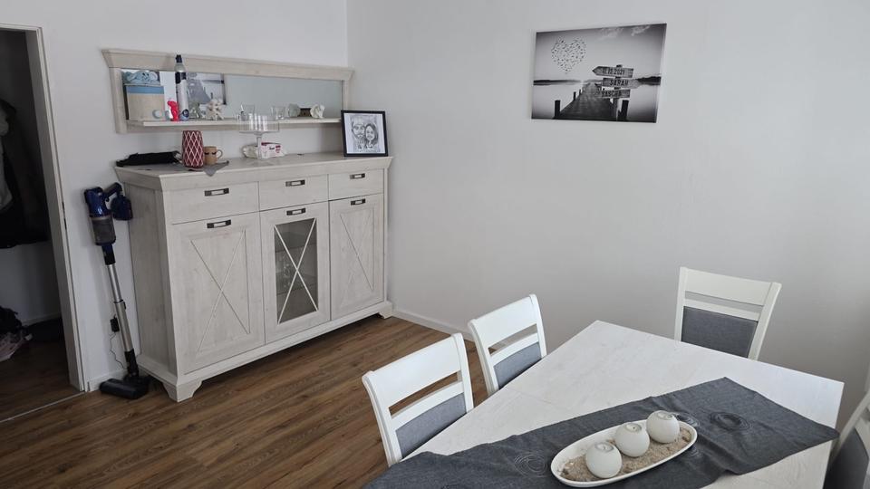 Vollständig modernisierte 3 Zimmer-Wohnung in Wenden-Altenhof 3 zimmer