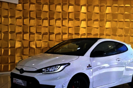 Toyota Yaris 12.500 km 41.490 &euro; Albstadt 72458